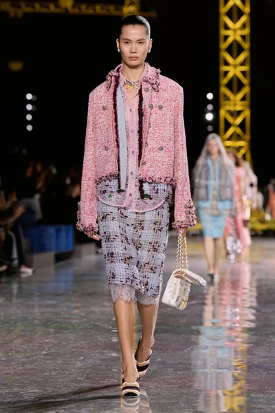 Look 71